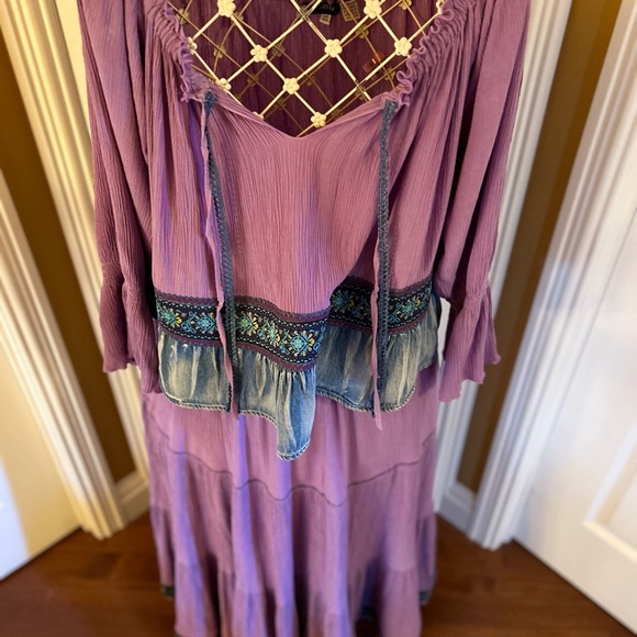 Blouse and skirt set medium or large - Picture 10 of 16